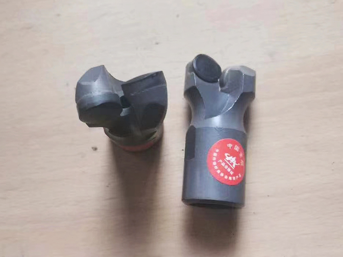 金剛石復(fù)合片鉆頭 (1)